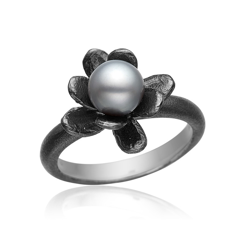 Ring I Oxideret Sølv Med Perle - 58